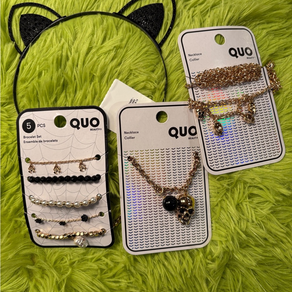 Urban Outfitters Black and Gold Accessory Set